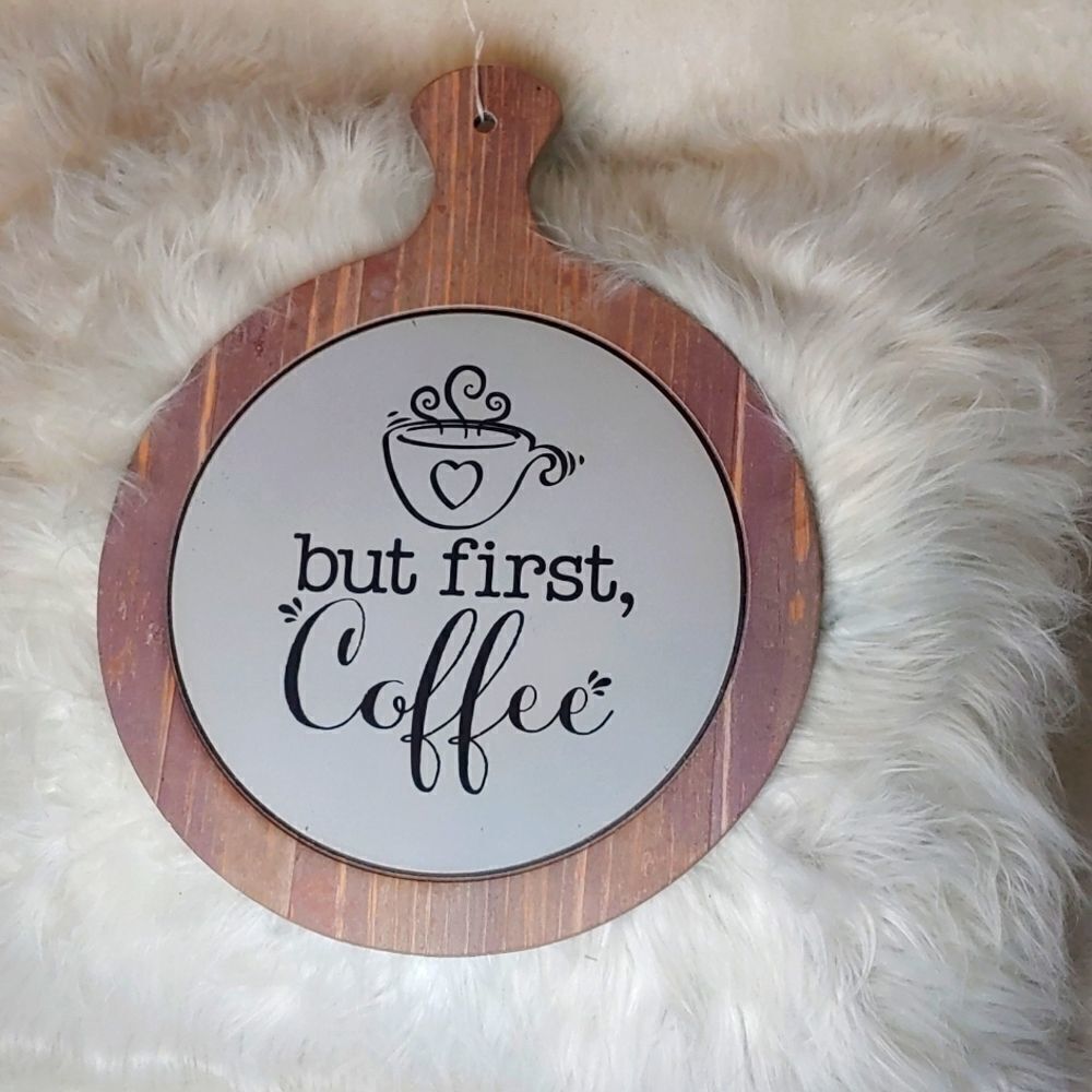 A trivet and a chalkboard in one, or a wall decor